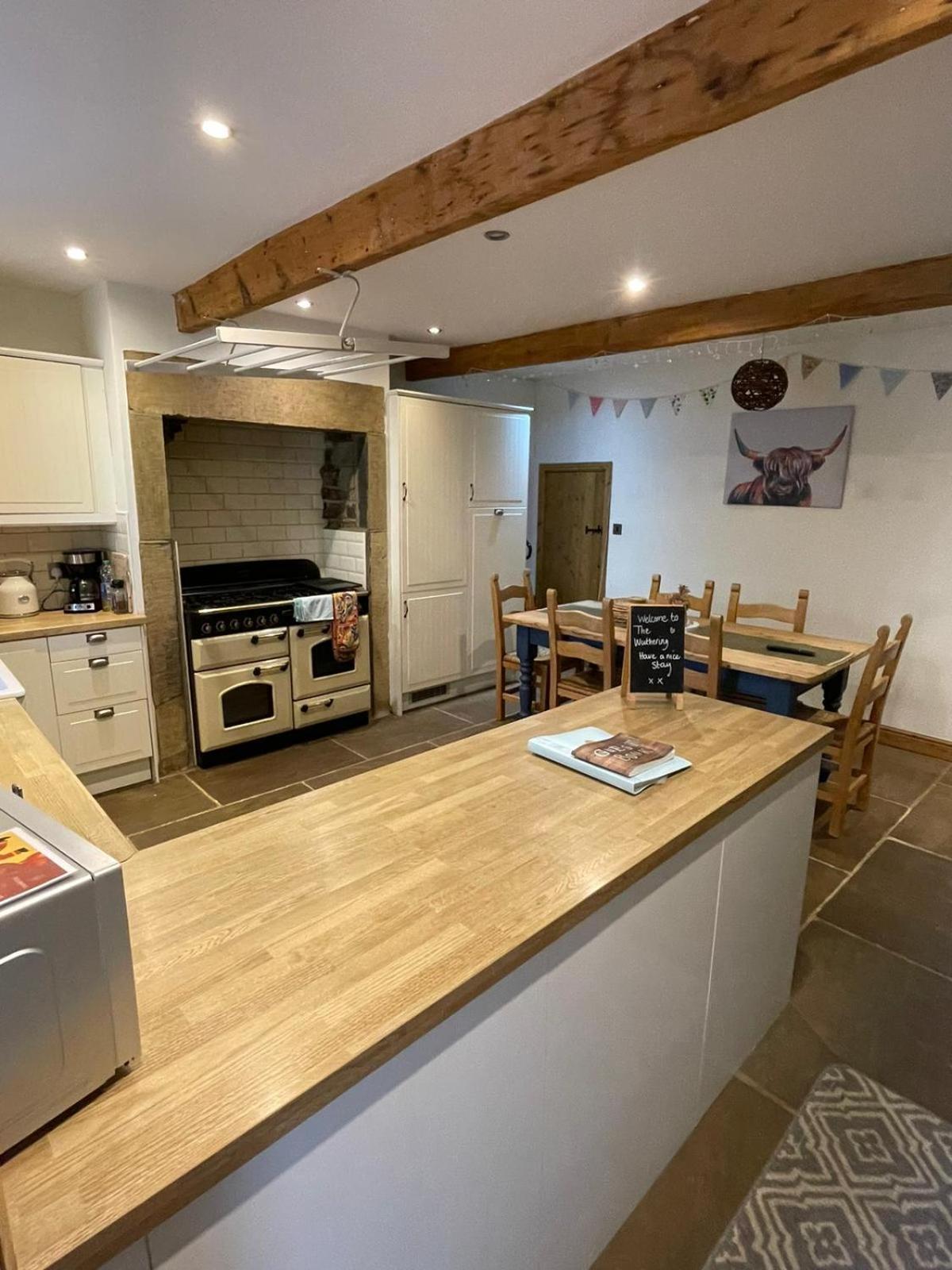 Wuthering Cottage - Central, Stylish, Cosy, Comfy Haworth Esterno foto